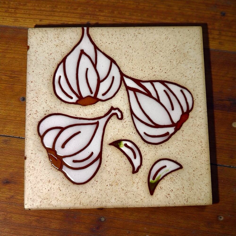 Vintage Garlic Ceramic Trivet Wall Hanging Besheer Art Tile Decor Garlic Lovers
